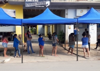 Prefeitura de Pilões instalou tendas nas filas da Casa Lotérica e Caixa Aqui
