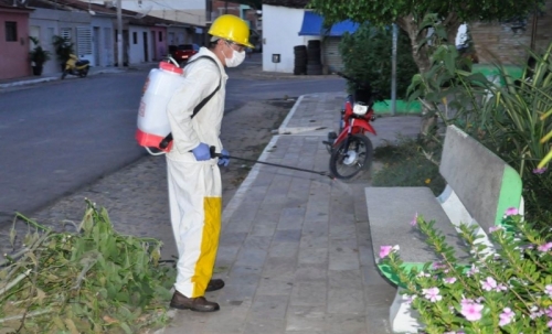 COVID-19: Prefeitura de Pilões higieniza ruas da cidade