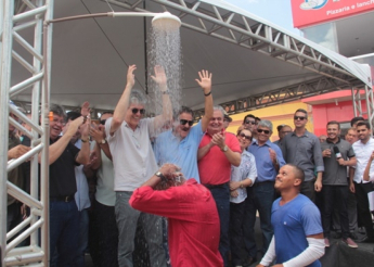Governador Inaugura Adutora que abastece o município de Pilões