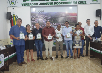 O Poder Legislativo retoma as atividades e recebe o vice-prefeito e o secretário finanças, representando o Poder Executivo