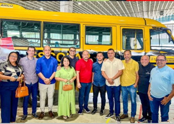 Prefeitura de Pilões entrega 3º ônibus escolar e reforça frota com quatro novos veículos em menos de 9 meses de gestão